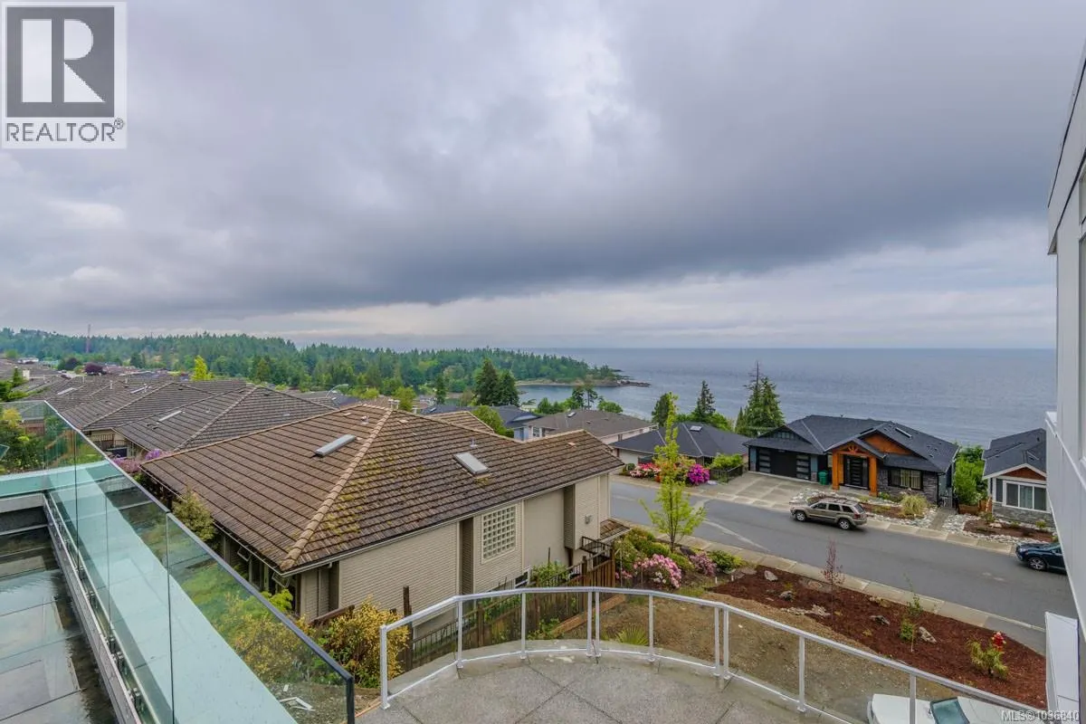 3887 Gulfview Dr