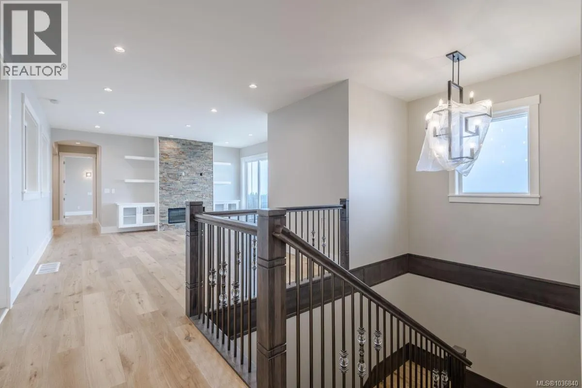 3887 Gulfview Dr
