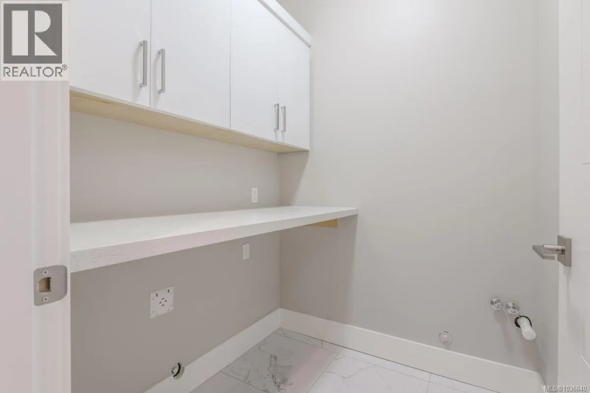 3887 Gulfview Dr