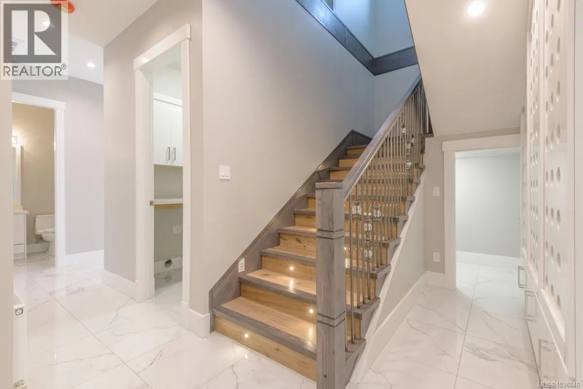 3887 Gulfview Dr