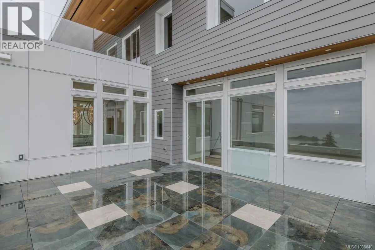 3887 Gulfview Dr