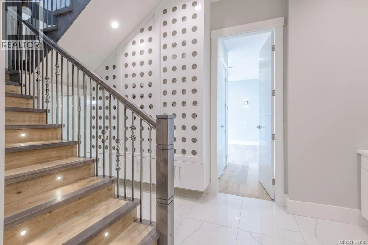 3887 Gulfview Dr