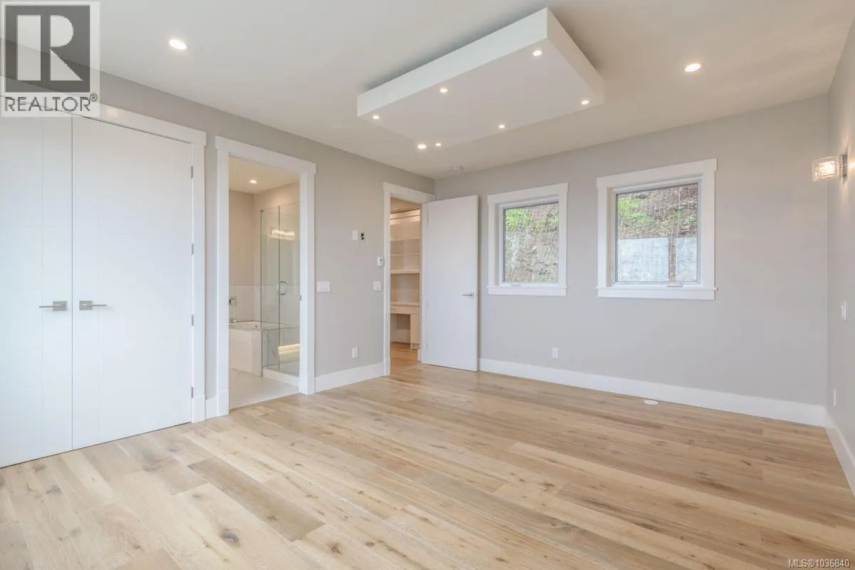 3887 Gulfview Dr