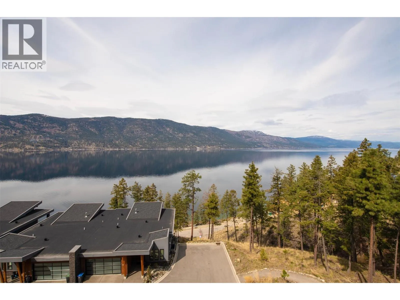 3475 Granite Close Unit# 401