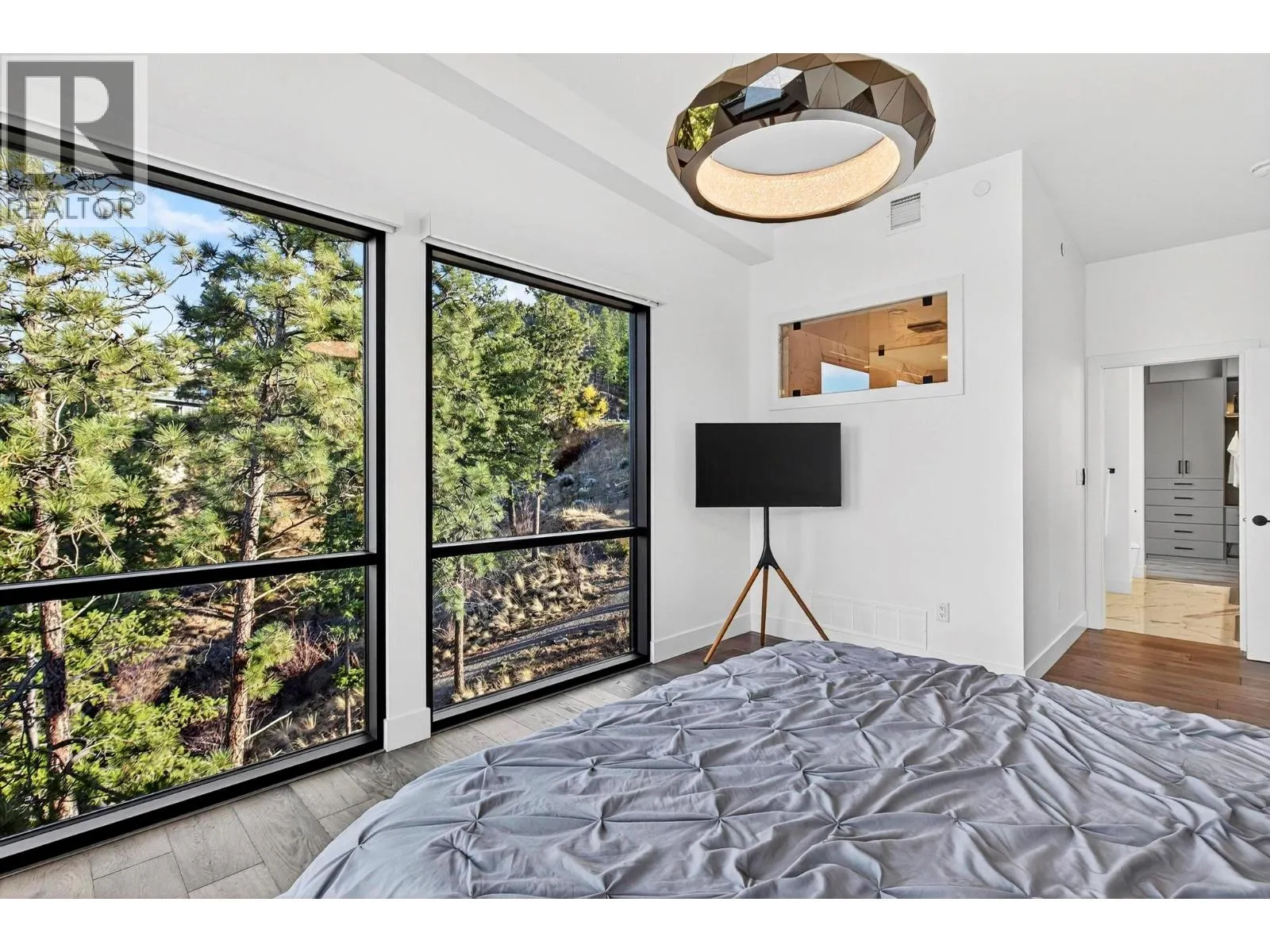 3434 McKinley Beach Drive Unit# 408