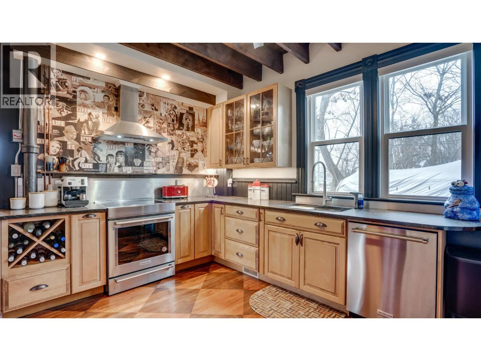 3102 Pleasant Valley Road