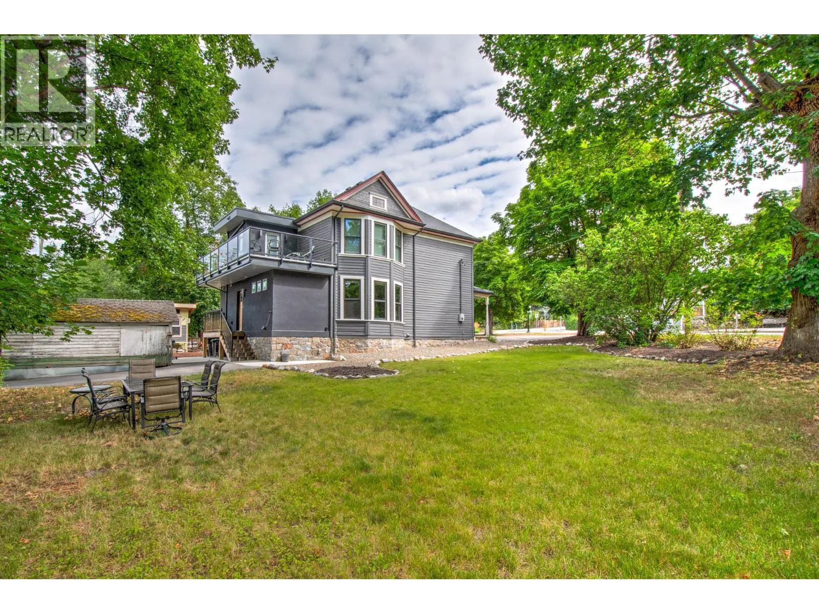3102 Pleasant Valley Road