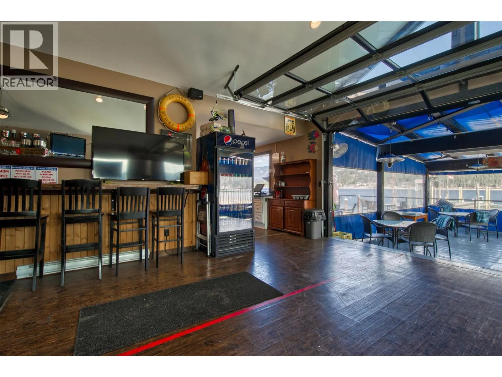 2886 Marine Drive
