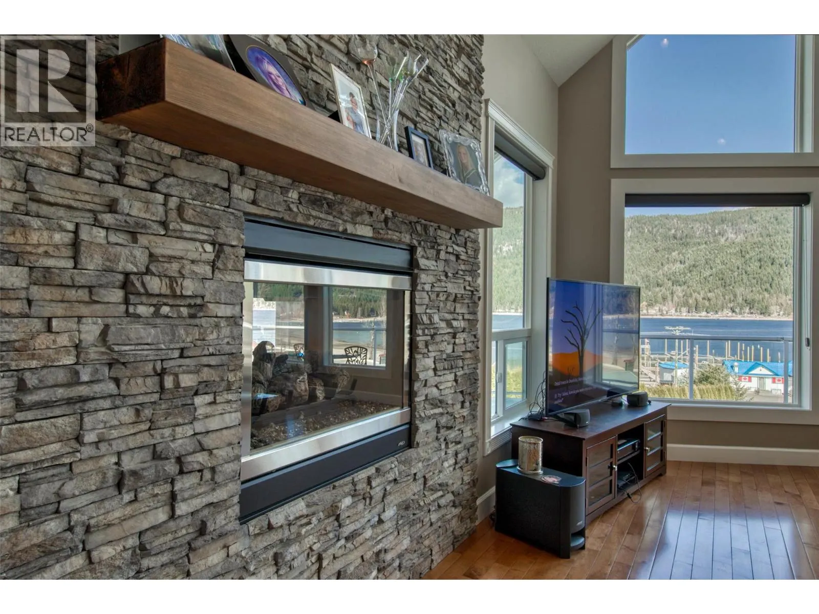 2886 Marine Drive