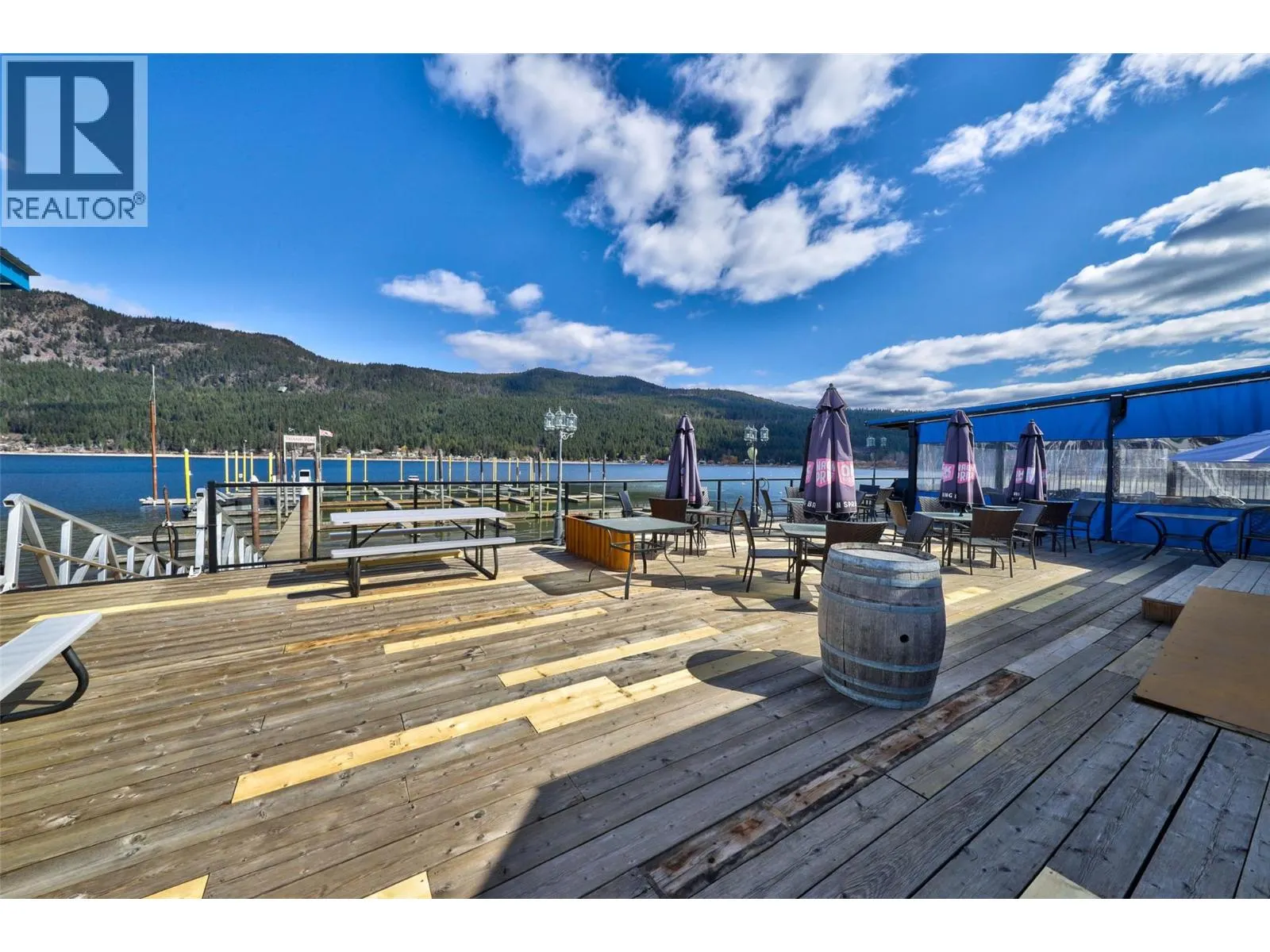 2886 Marine Drive