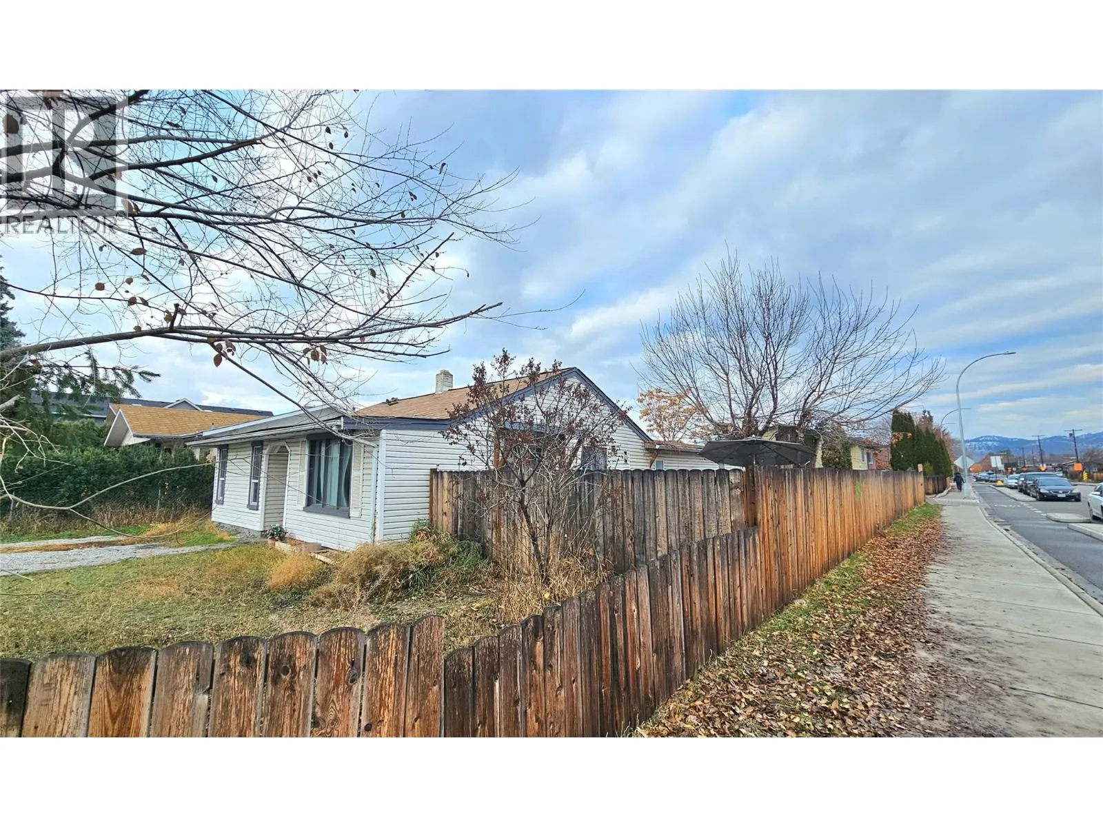 894 Morrison Avenue