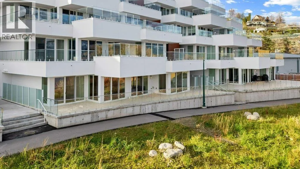 13419 Lakeshore Drive S Unit# 101