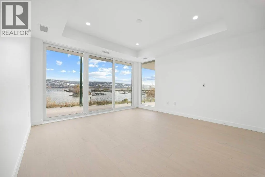 13419 Lakeshore Drive S Unit# 101