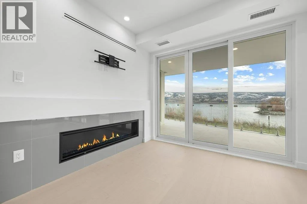 13419 Lakeshore Drive S Unit# 101