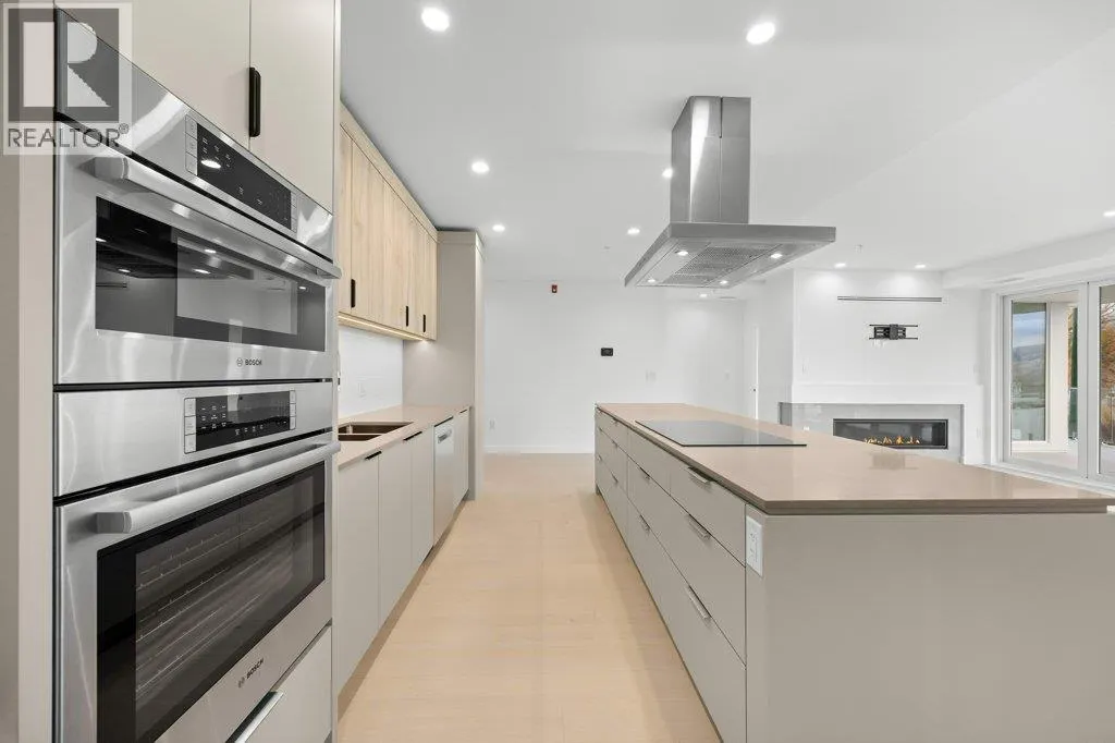 13419 Lakeshore Drive S Unit# 101