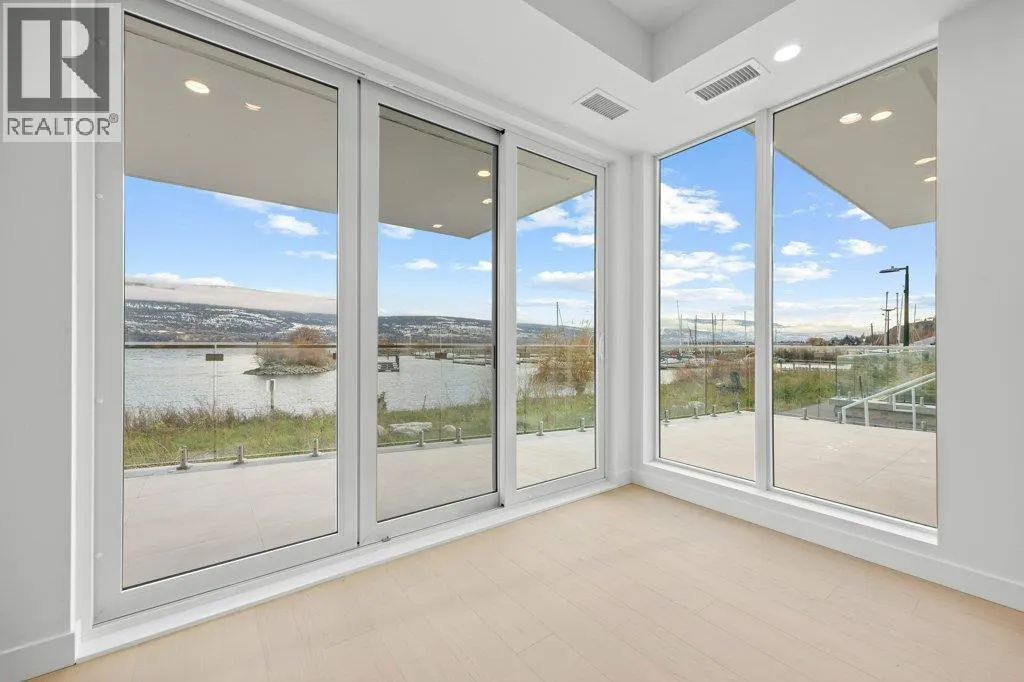 13419 Lakeshore Drive S Unit# 101