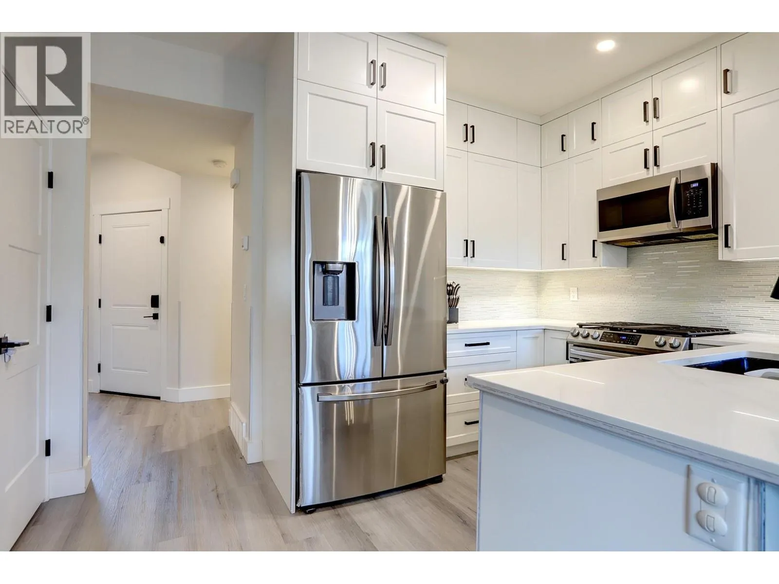 1999 15 Avenue Unit# 14
