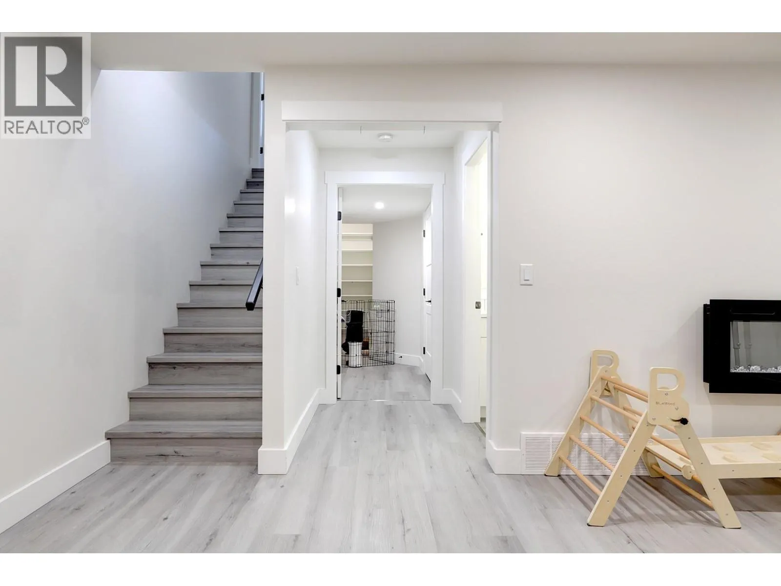 1999 15 Avenue Unit# 14