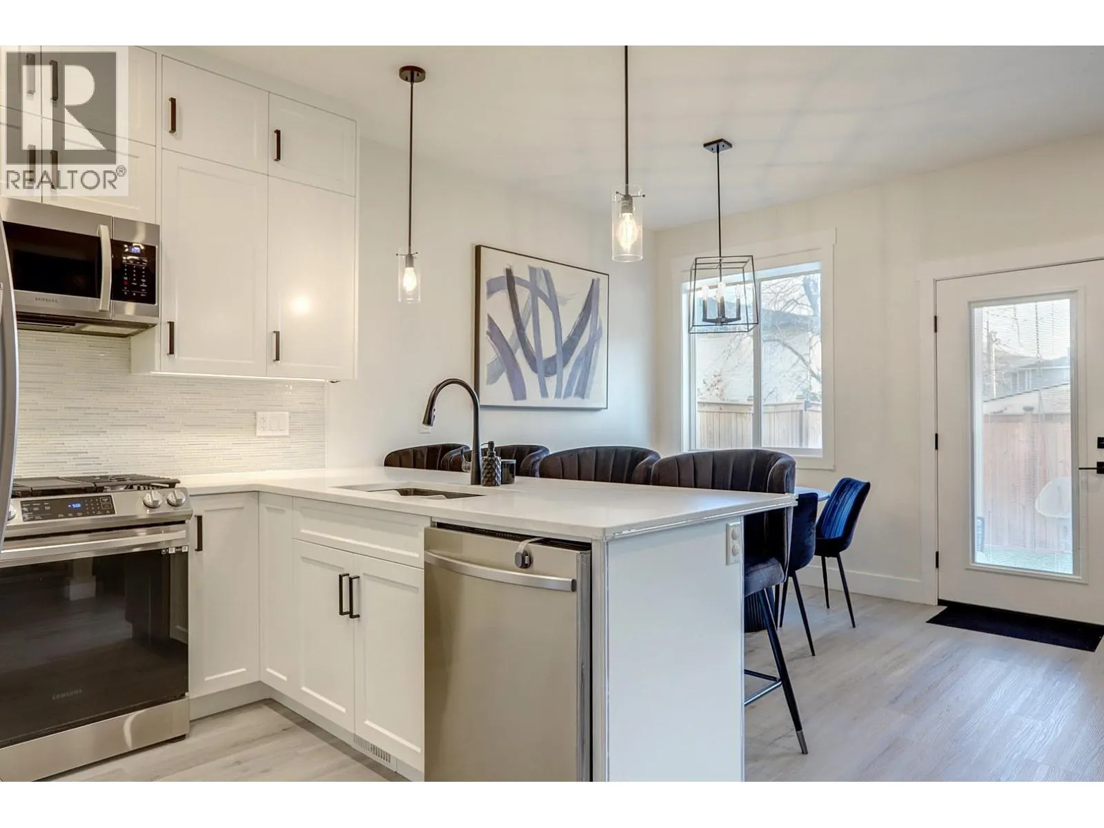 1999 15 Avenue Unit# 14