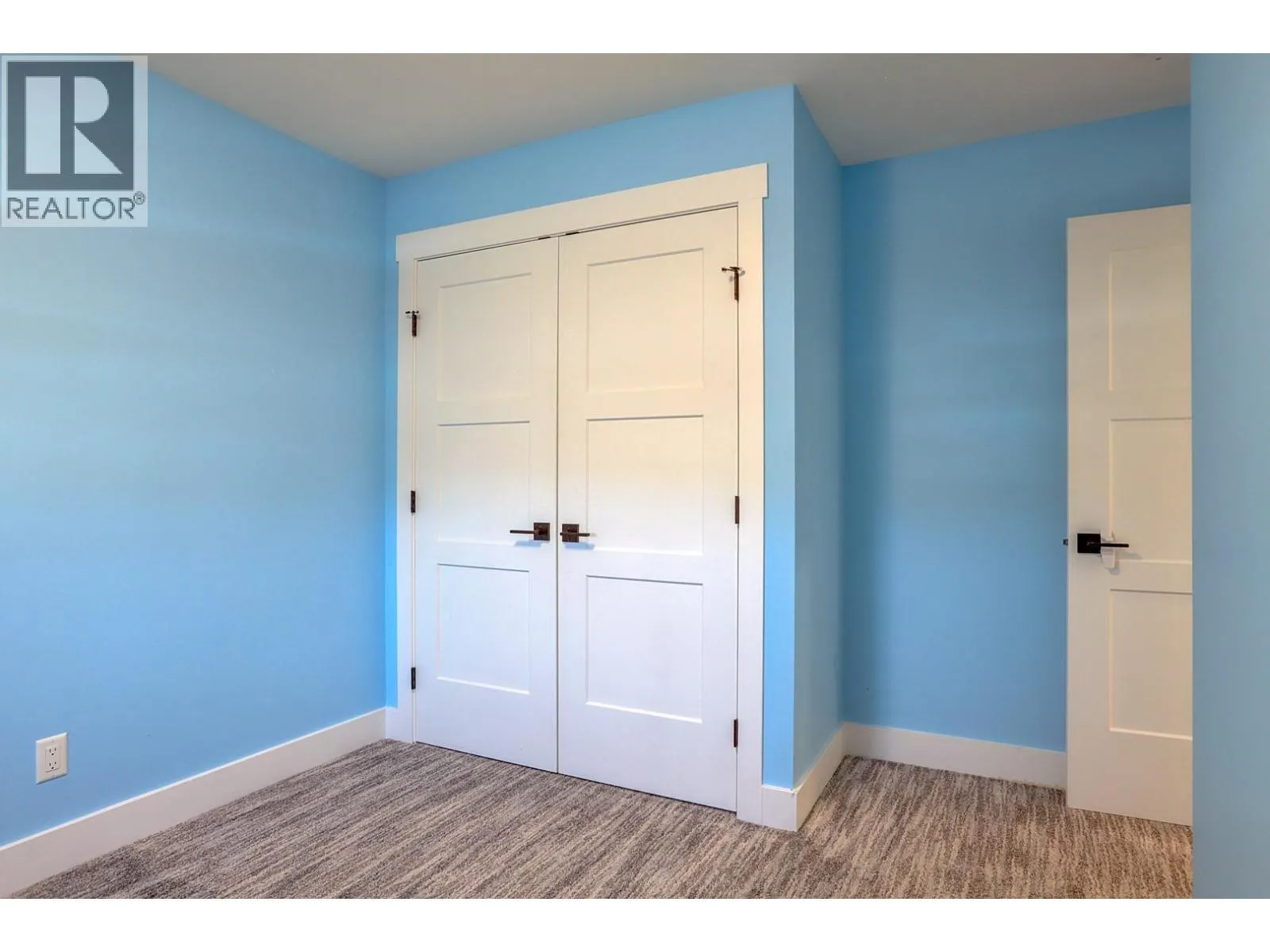 1999 15 Avenue Unit# 14