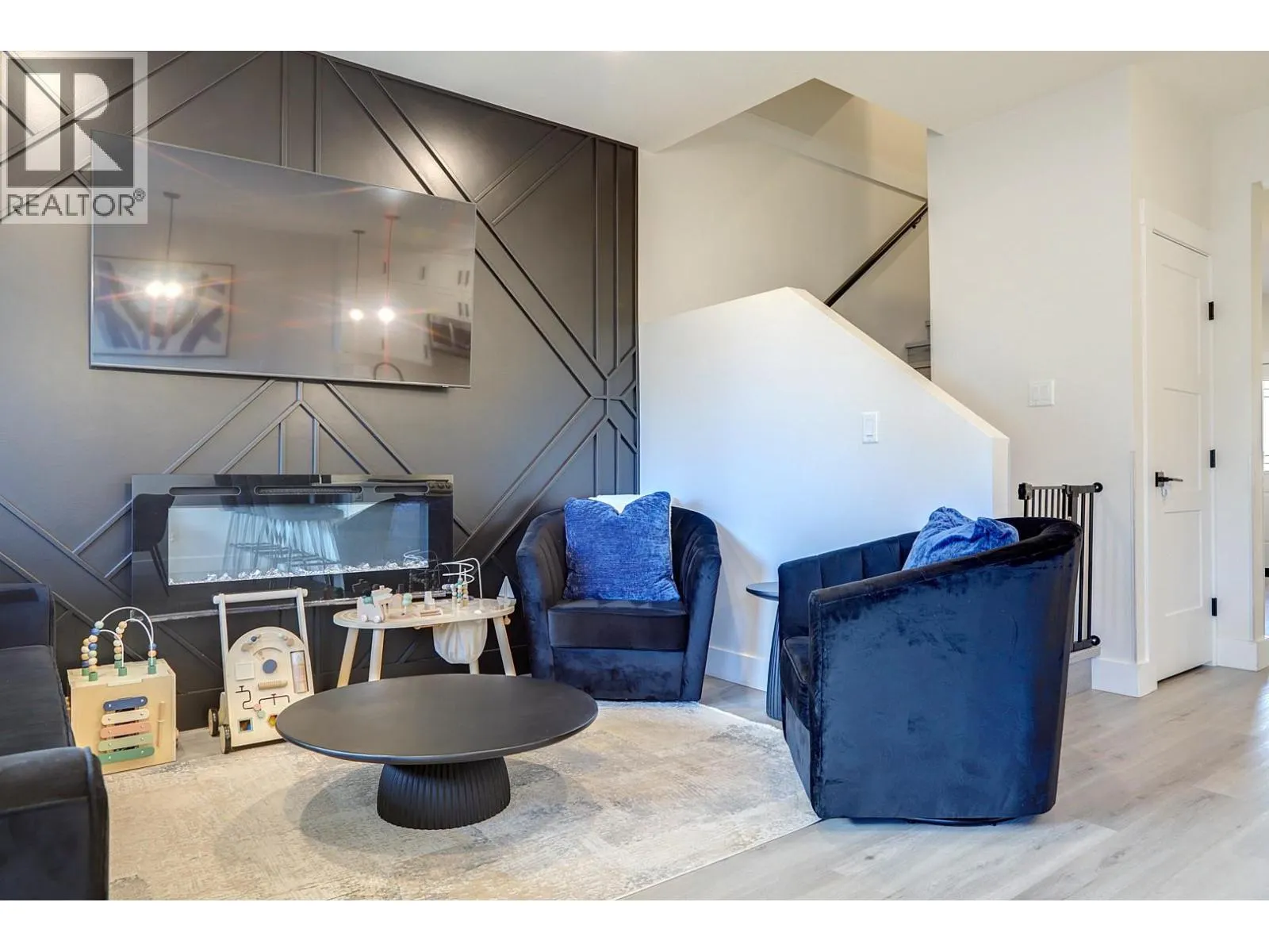 1999 15 Avenue Unit# 14