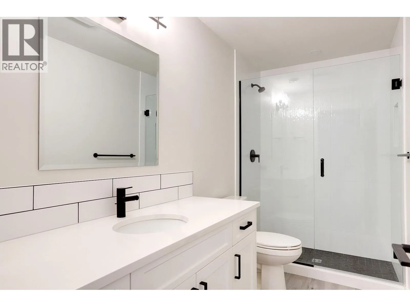 1999 15 Avenue Unit# 14