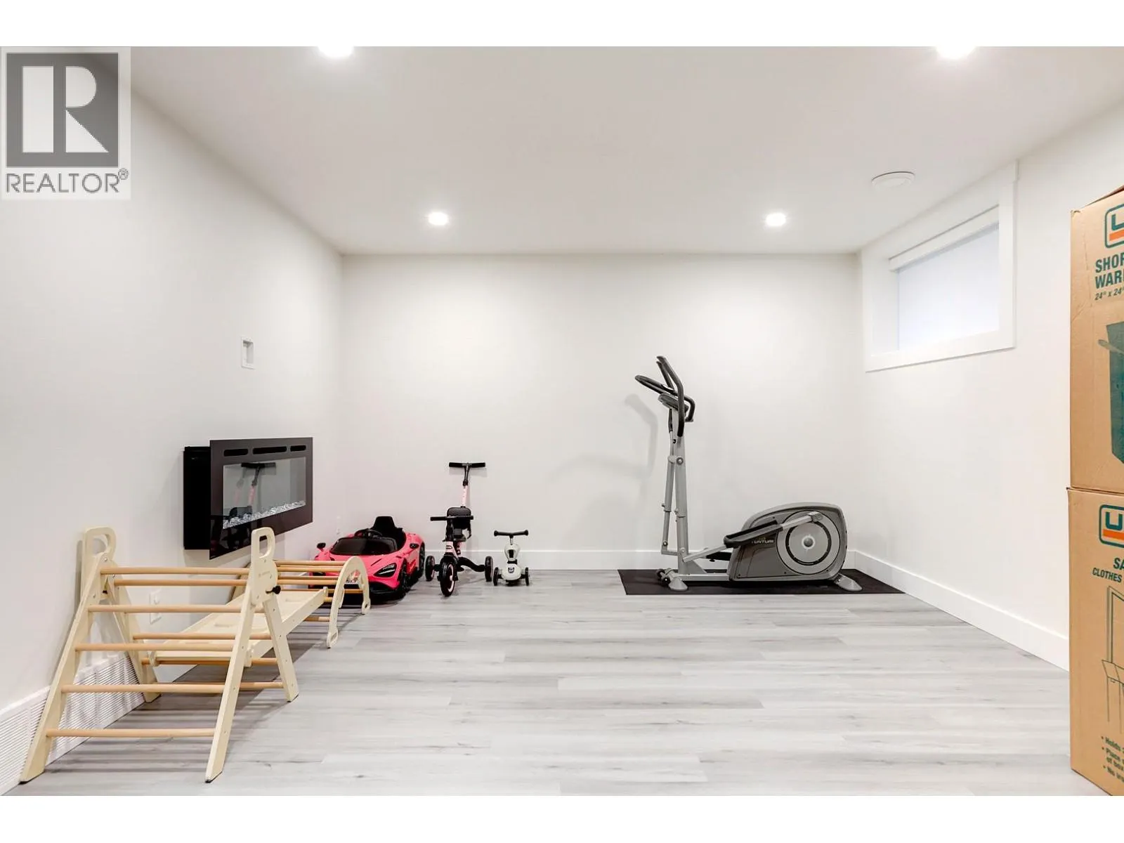 1999 15 Avenue Unit# 14