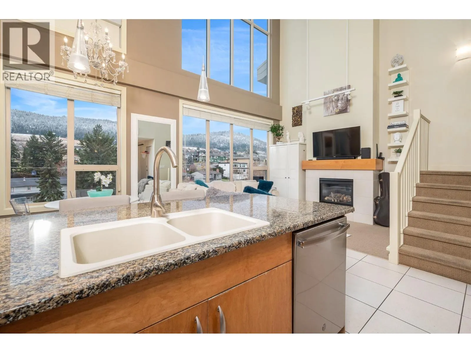 7343 Okanagan Landing Road Unit# 2405