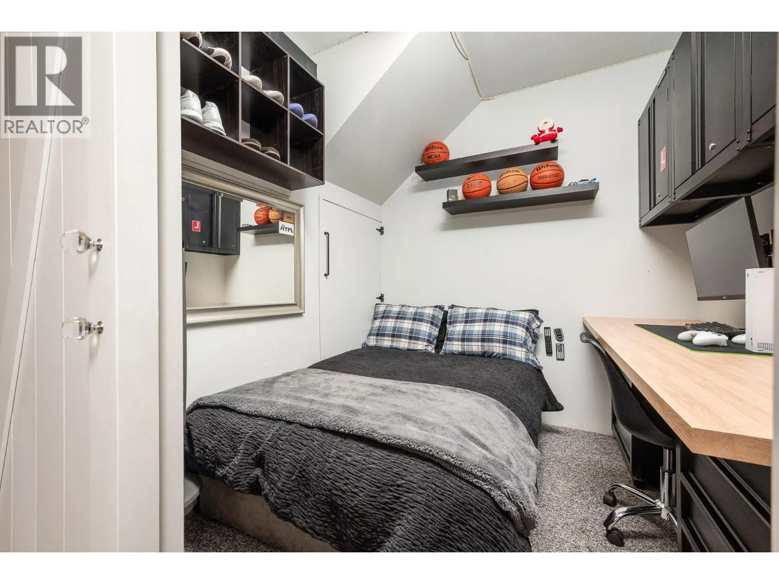 7343 Okanagan Landing Road Unit# 2405