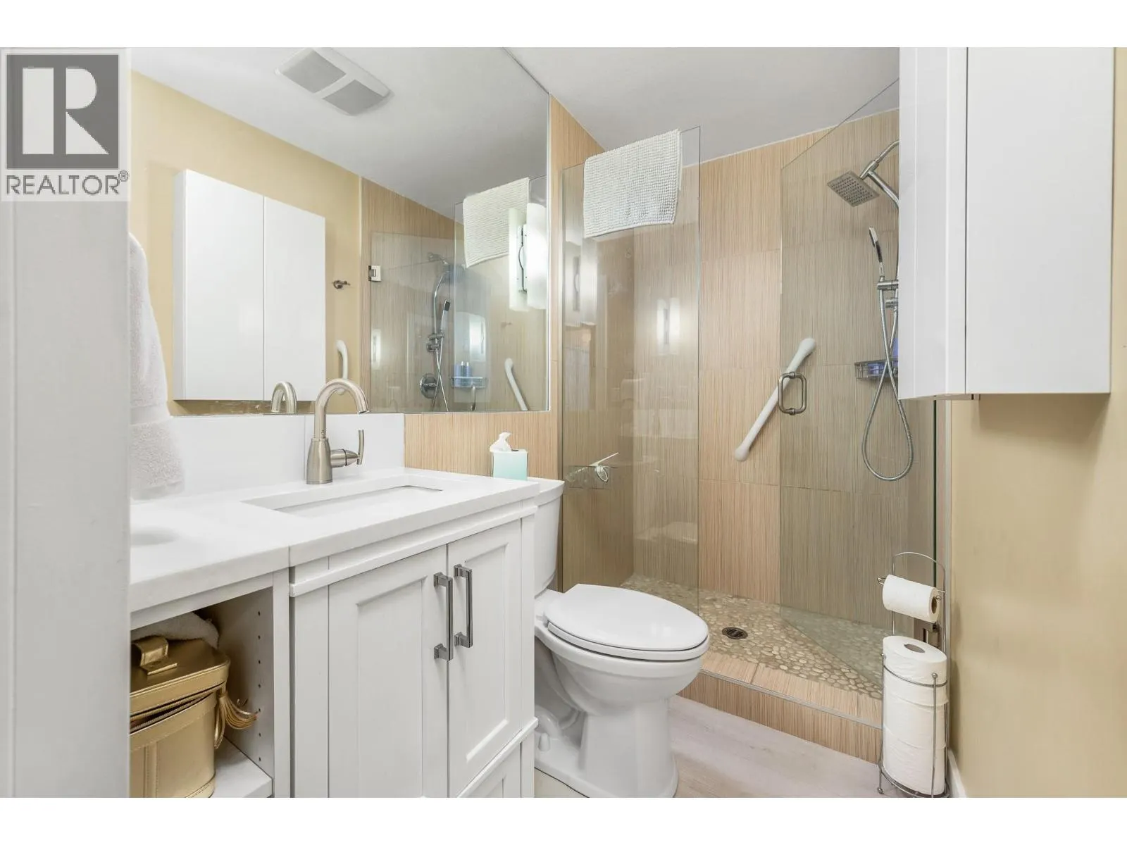 7343 Okanagan Landing Road Unit# 2405