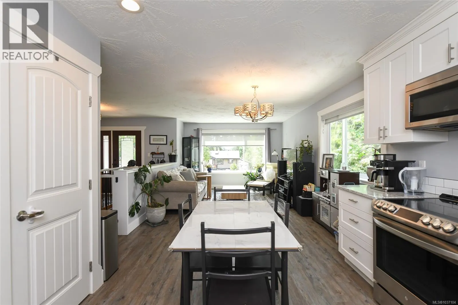 2126 Cypress Rd