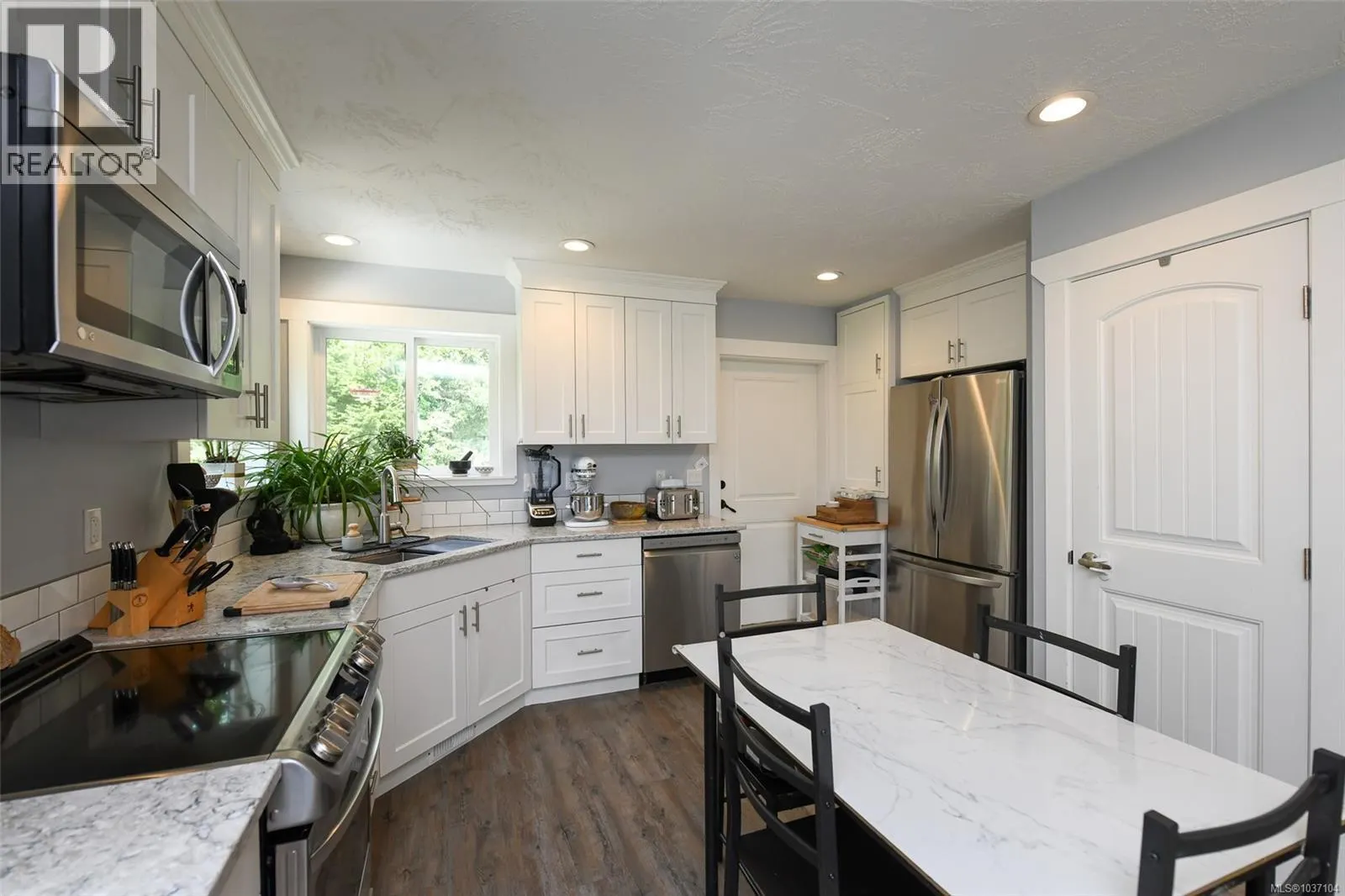 2126 Cypress Rd