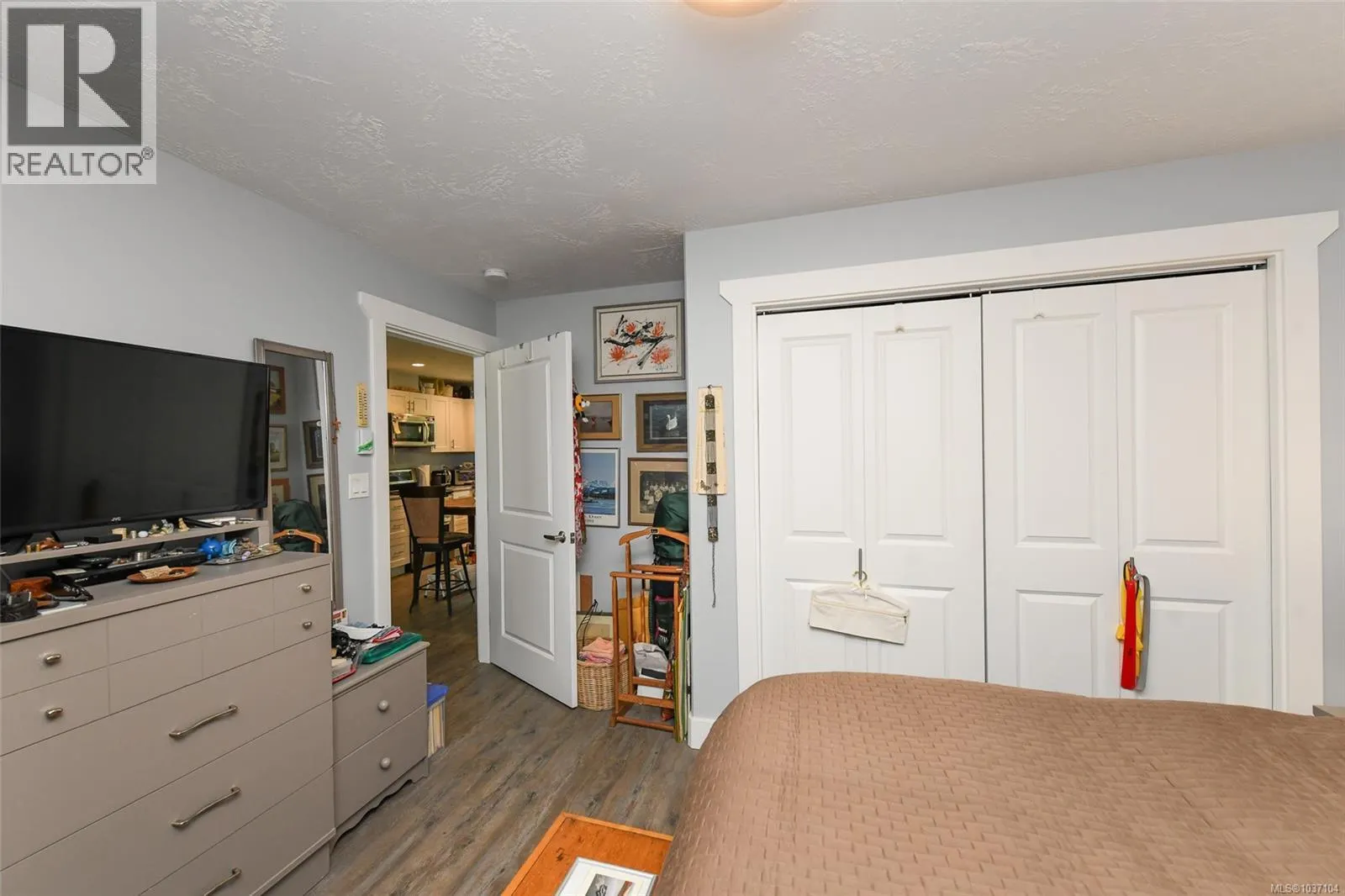 2126 Cypress Rd