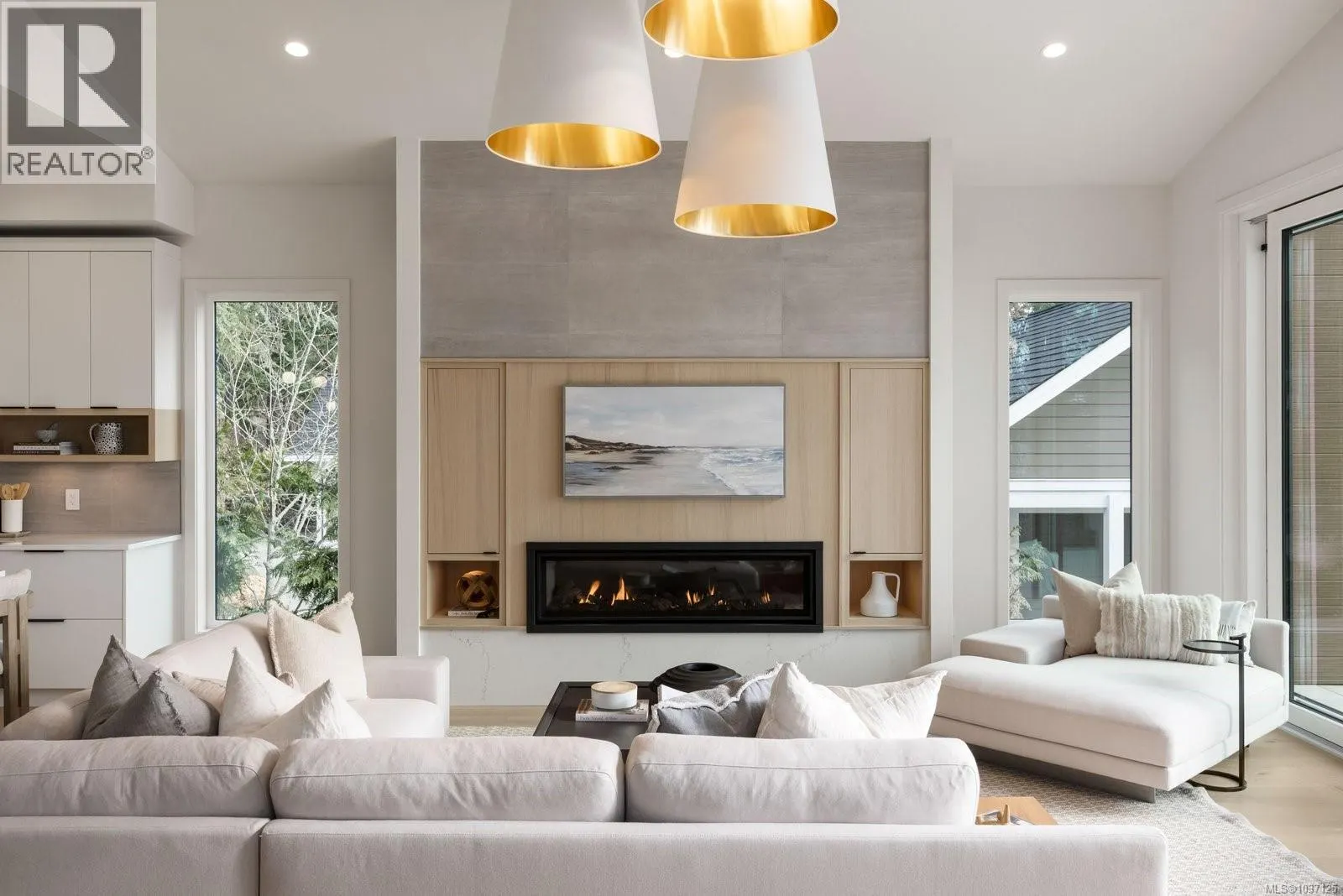 11392 Chalet Rd