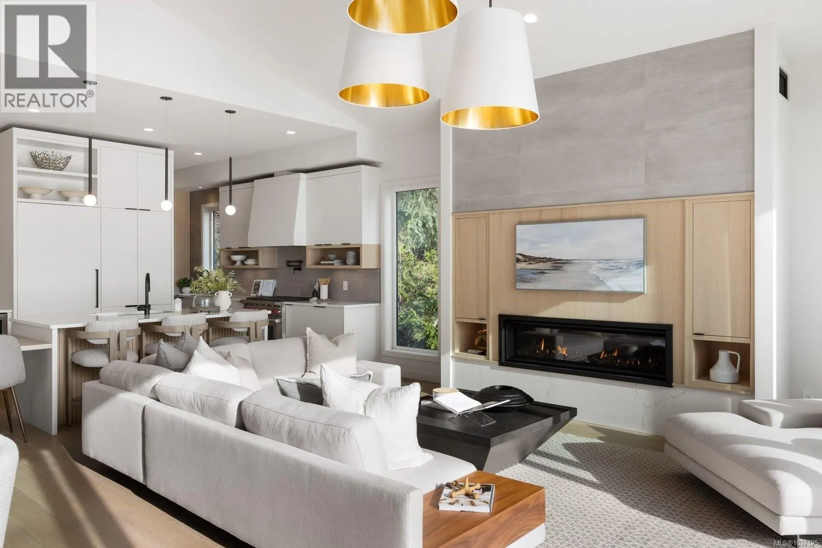 11392 Chalet Rd