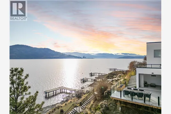 15 Traders Cove Road