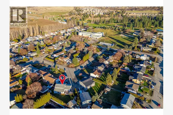 4771 Parkdale Crescent