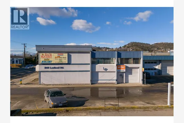1060 Leathead Road Unit# 10