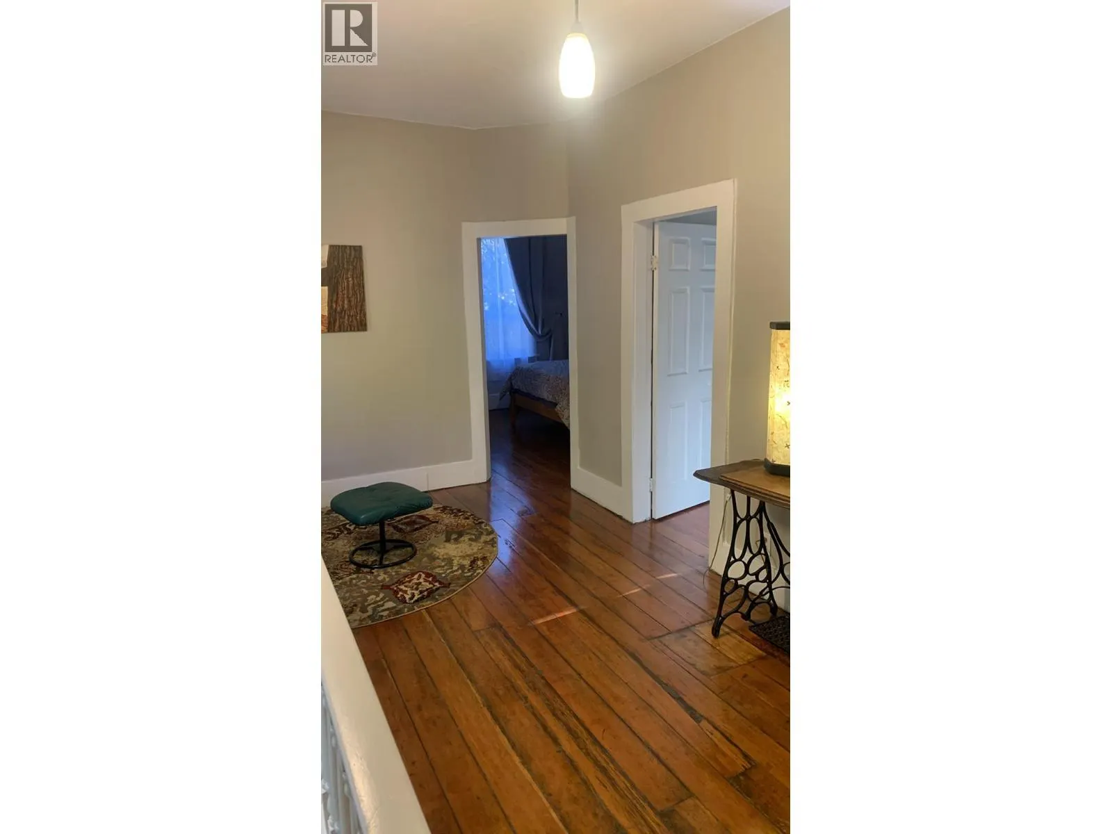 915 Front Street