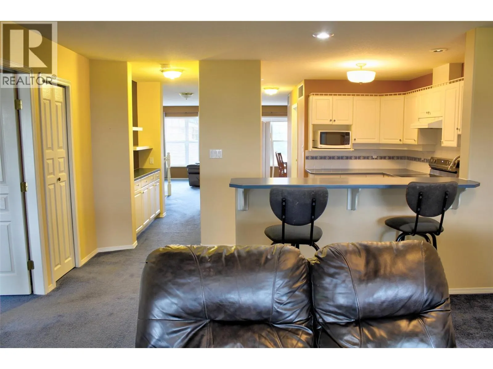 303 Regent Avenue Unit# 31
