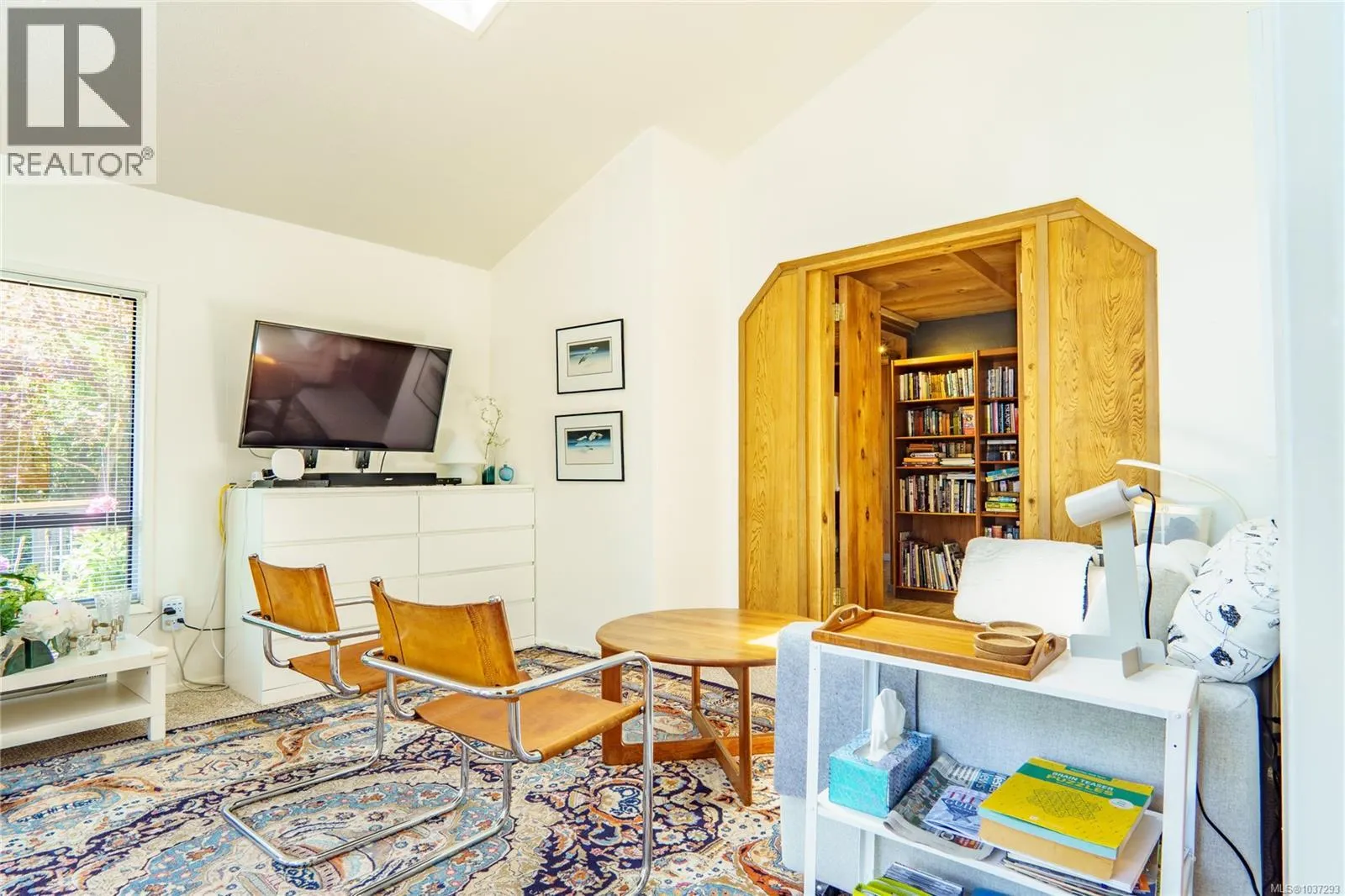 1334 Chesterman Beach Rd