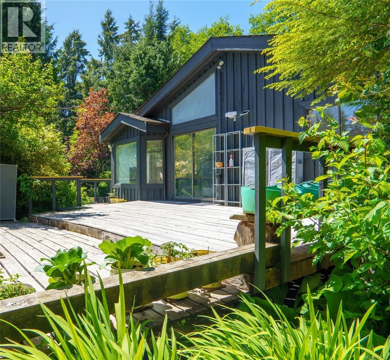 1334 Chesterman Beach Rd