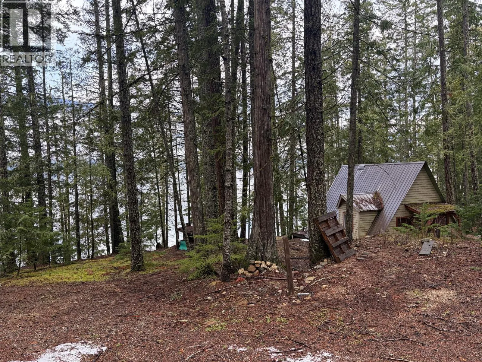8700 Mabel Lake Road