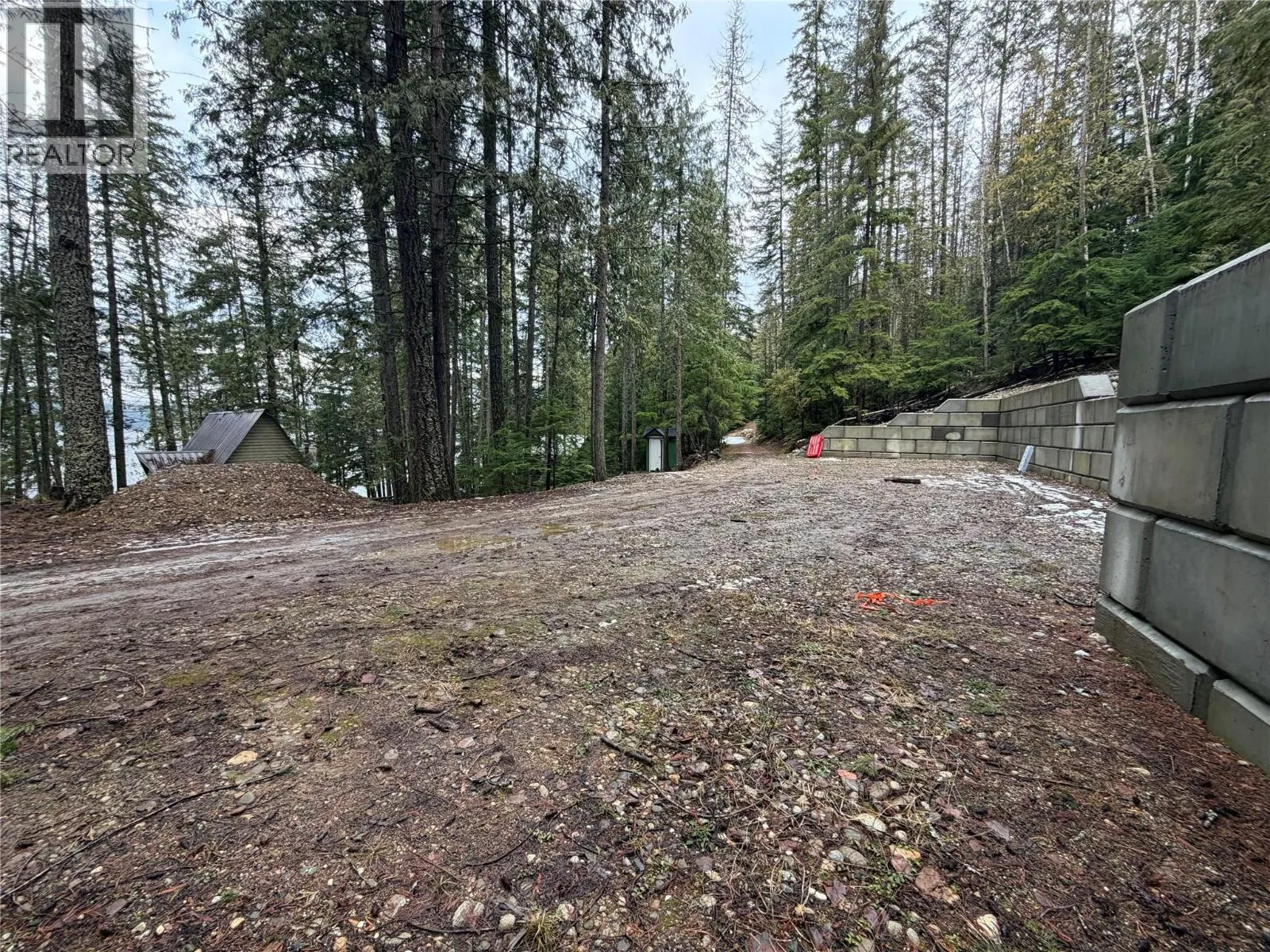 8700 Mabel Lake Road