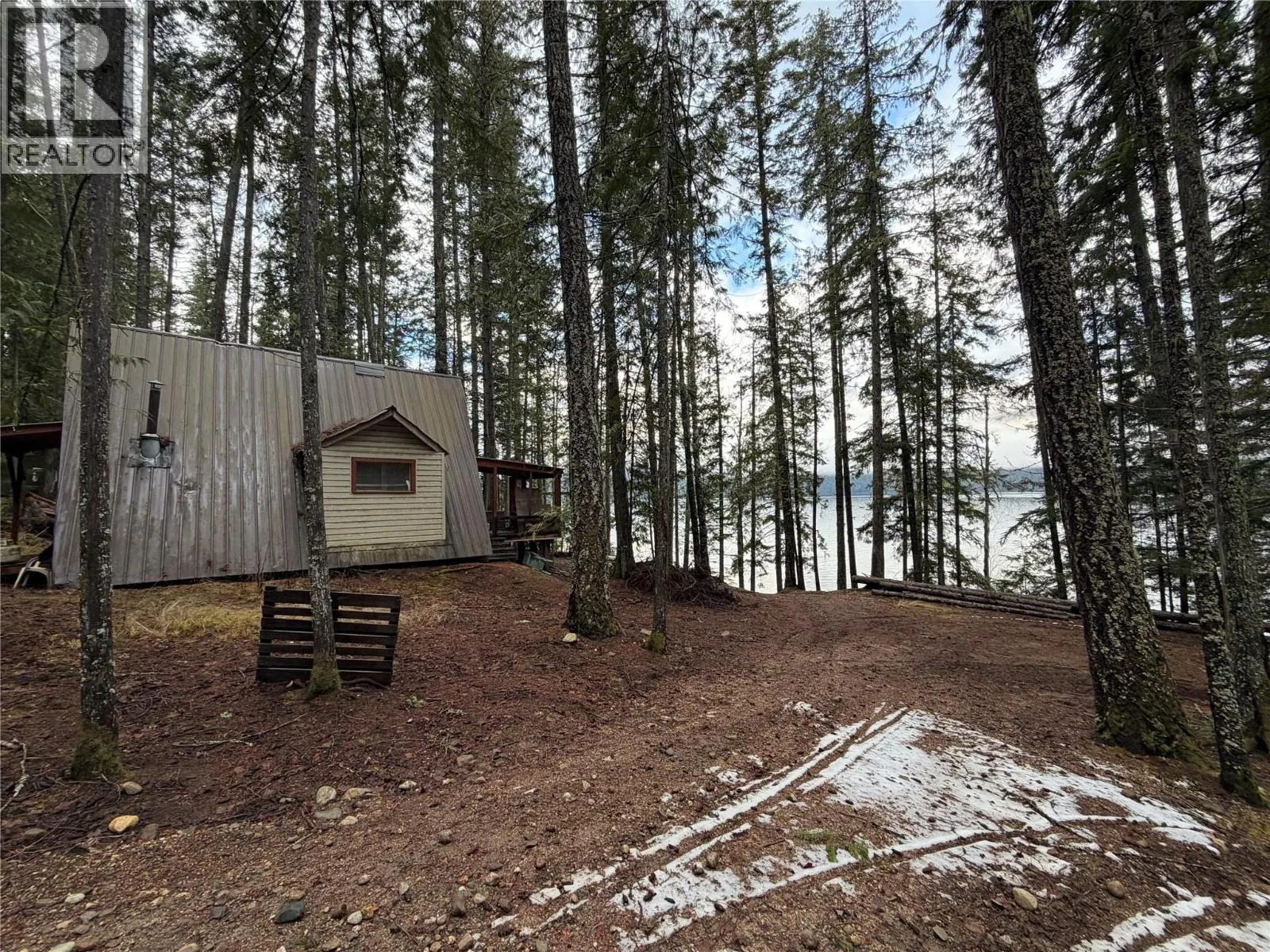 8700 Mabel Lake Road
