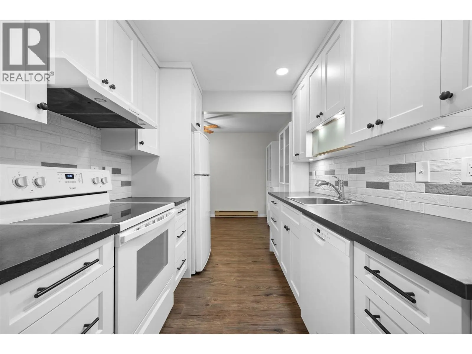 575 Sutherland Avenue Unit# 310