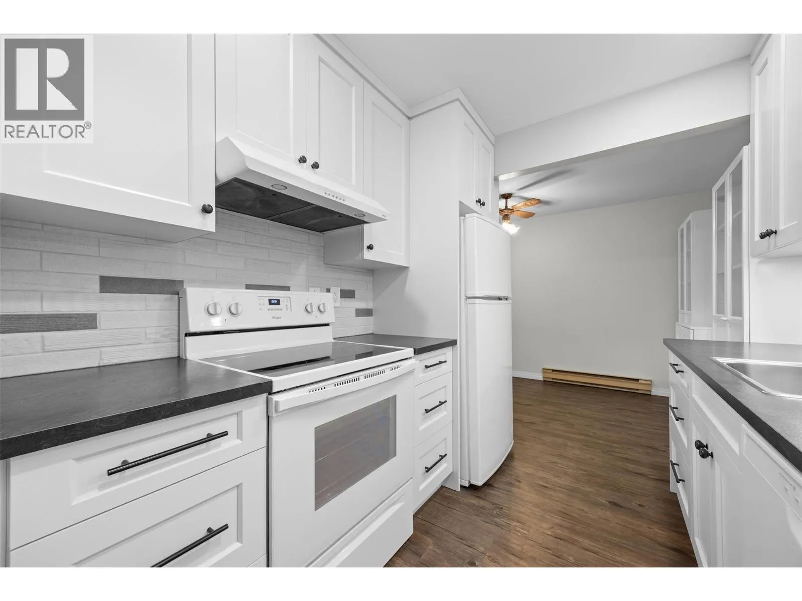 575 Sutherland Avenue Unit# 310