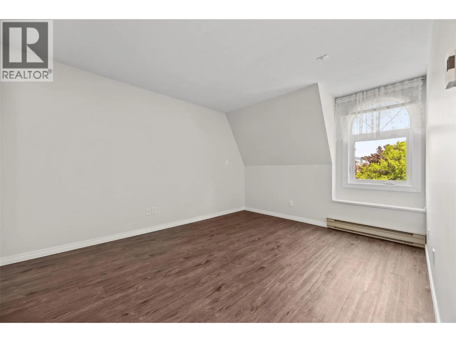 575 Sutherland Avenue Unit# 310