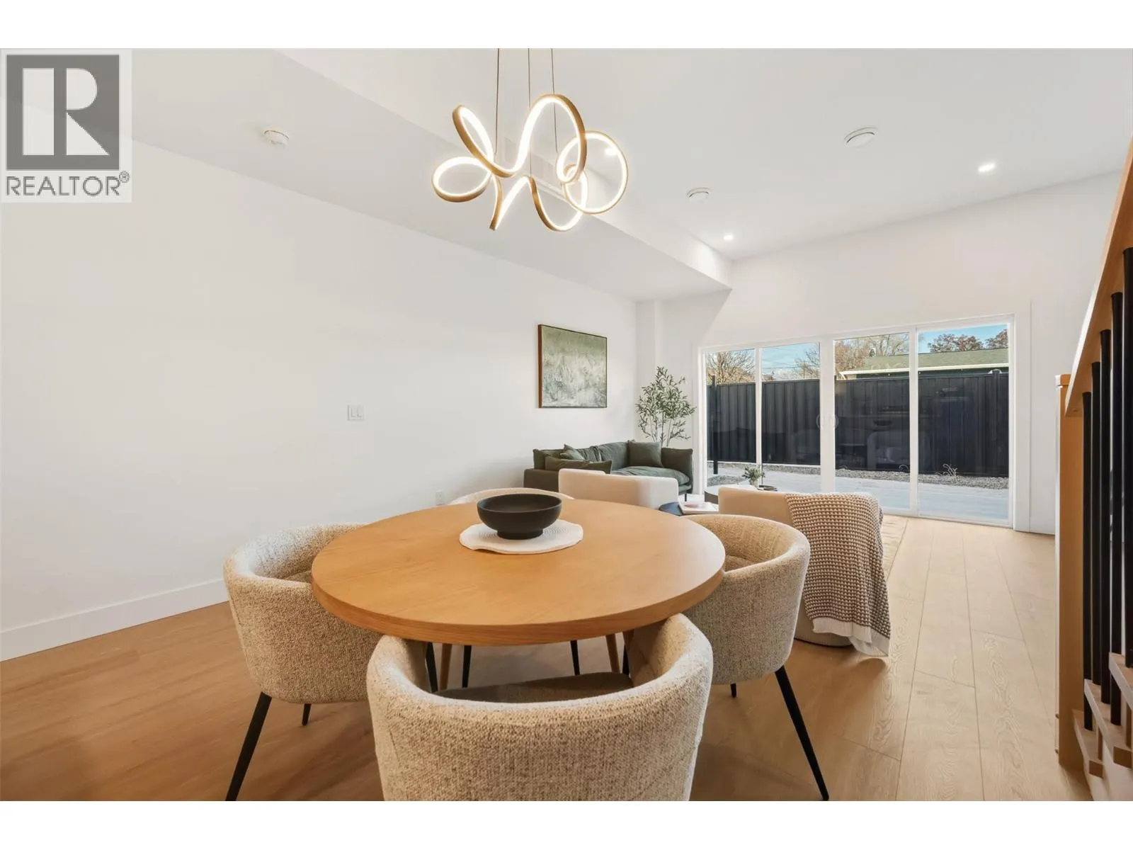 194 Maple Place Unit# 2