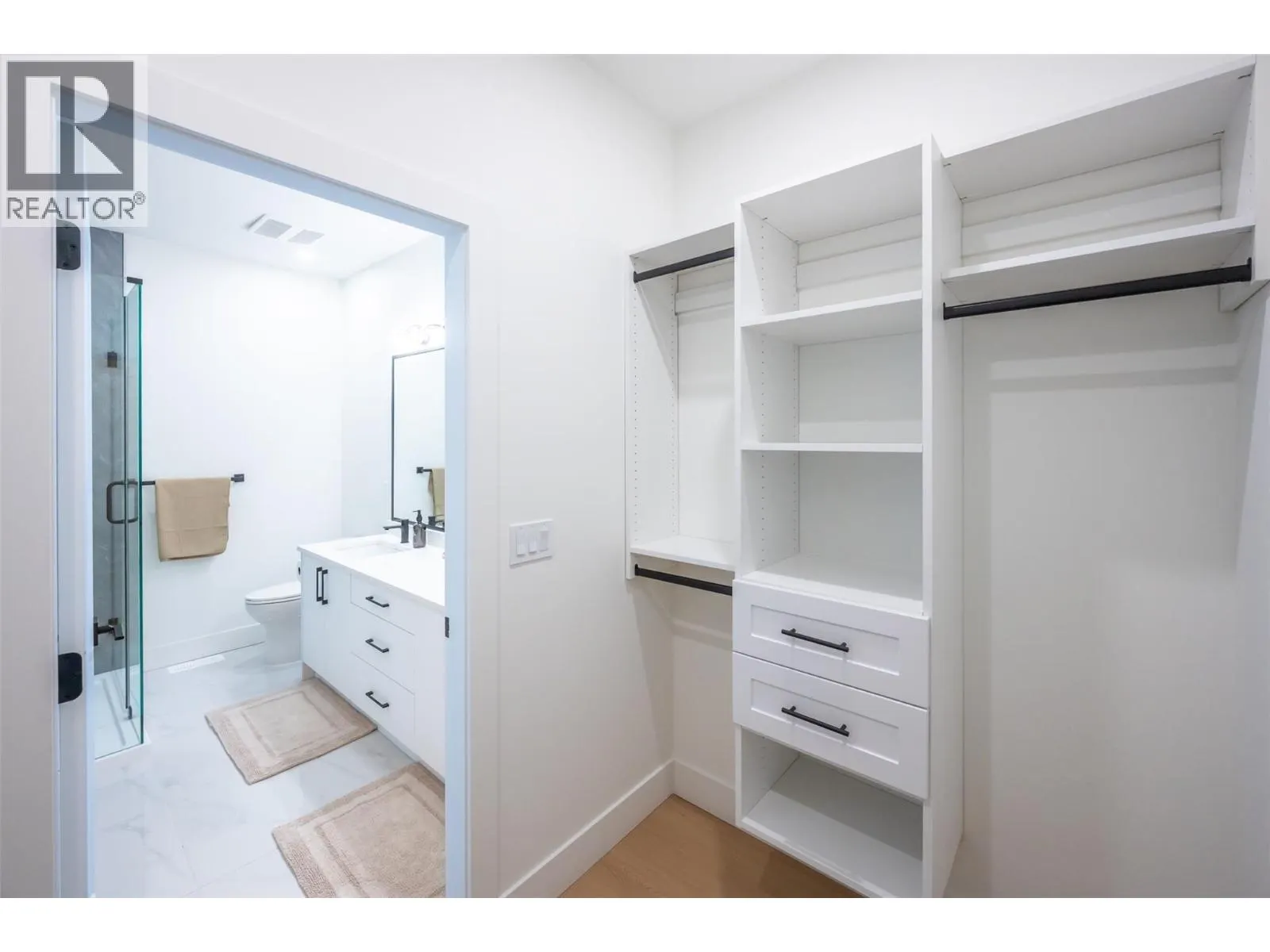 194 Maple Place Unit# 2